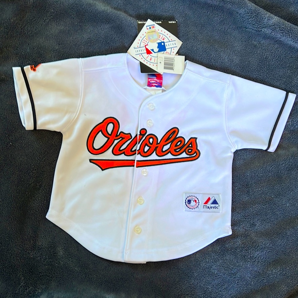 MLB Baseball Infants Baltimore Orioles Home Jersey. Size 18m - New w Tags.